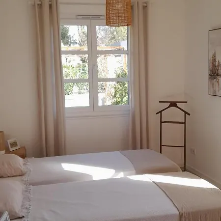 Holiday home Maison La Parenthese *